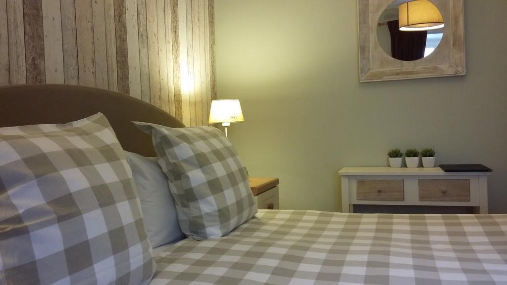 L'Ancien Pressoir Bed & Breakfast Menil-Hermei Bagian luar foto
