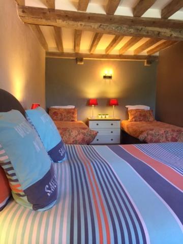 L'Ancien Pressoir Bed & Breakfast Menil-Hermei Bagian luar foto